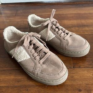 Dr. Scholl's All In Chill Faux Shearling Sneakers Size 8
